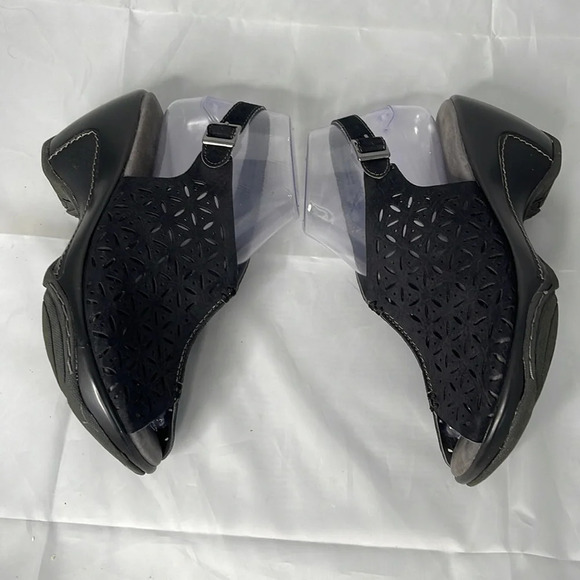 JBU Monica Black Peep Toe Slingback Clogs Adventure On Cutout Size 6.5M - Picture 6 of 14